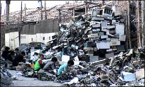 The waste is separating into aluminium, steel, copper, plastic and circuit boards, BBC