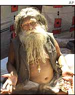 Mahant Paramhans Ramchandra Das, leader of the committee to build a temple in Ayodhya