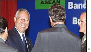 Colin Powell with fellow ARF delegates
