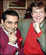 Stephen Fry (r) on The Kumars at No 42