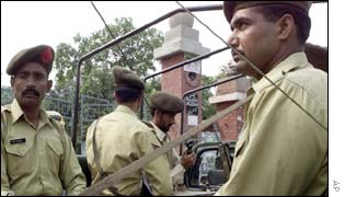 Pakistani soldiers patrol in Lahore