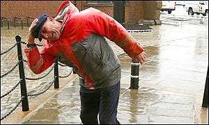 Spectator of the 2002 Clipper race 