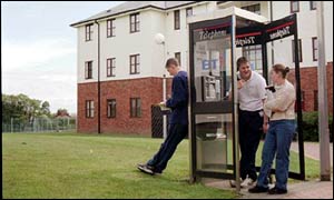 students on campus 