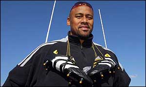 Jonah Lomu lines up against England