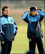 Argentina Manager Marcelo Bielsa (left) with Gabriel Batistuta 