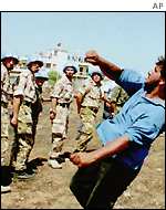 Stone thrower 