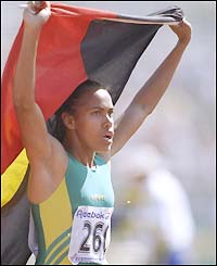 Cathy Freeman wins the 400m at the 1994 Commonwealth Games in Canada