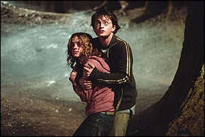 Emma Watson and Daniel Radcliffe in Harry Potter and the Prisoner of Azkaban