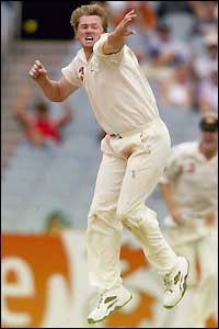 Brad Williams claims the prize wicket of Sachin Tendulkar