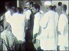 Voters queuing