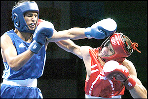 Khan was matched by Dimitar Stilianov early on but the European champion provided no stumbling block