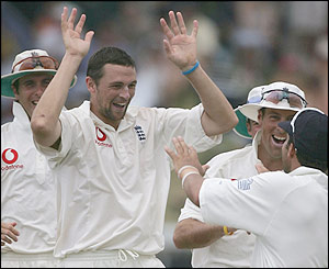 Steve Harmison celebrates after removing Herschelle Gibbs