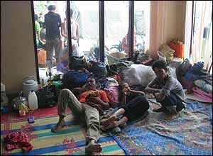 Homeless people seek refugee in Meulaboh college