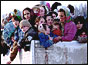 Refugee convoy (copyright: AP)