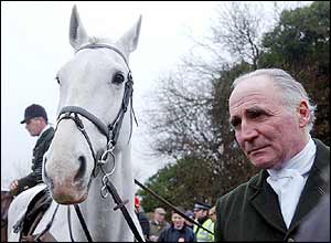 Capt Ian Farquhar