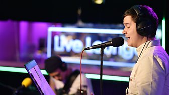 [WATCH] Lukas Graham cover Love Yourself by Justin Bieber - R1 Live Lounge
