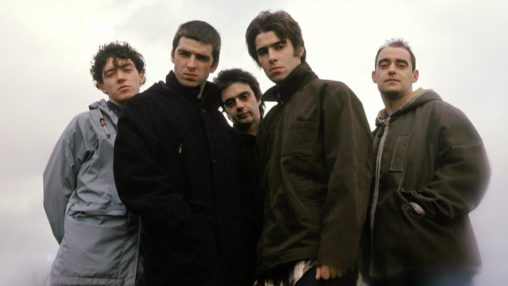 Oasis with Tony McCarroll (far left)