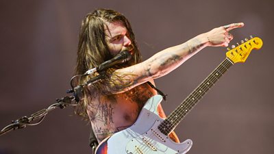 Guitar music for the win