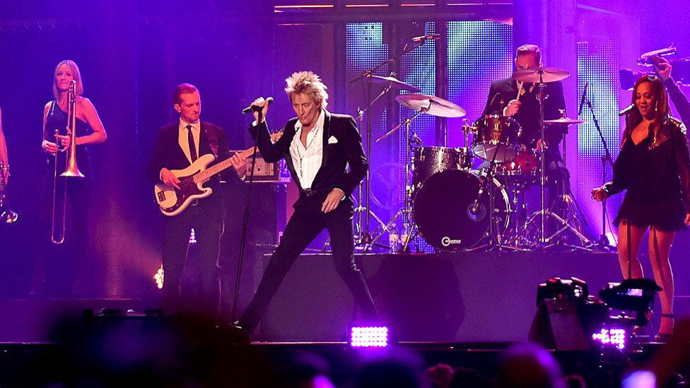 Here's how Rod Stewart ruled the BBC Music Awards 2015