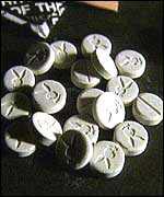 Taneční drogu extázi užívají zejména návštěvníci house parties