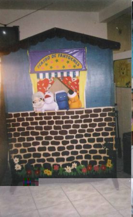 a dentist, a white little tooth, a toothbrush and a toothpaste.