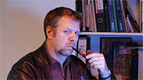 Author and pipe-smoker Ed Reardon