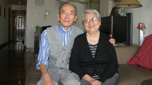 谢老夫妇