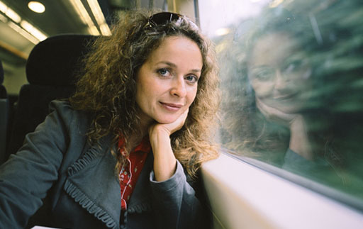 Julia Sawalha