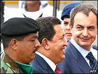 Hugo Chávez (centro) e José Luís Rodriguez Zapatero 