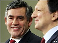 Gordon Brown in Brussels with Jose Manuel Barroso (Feb 2008)