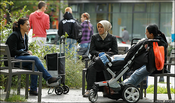 Kurdish women in Berlin, 21 Sep 10