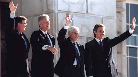 The path to peace in Northern Ireland: L-R David Trimble (Ulster Unionist), President Bill Clinton, Seamus Mallon (SDLP) and Prime Minister Tony Blair &copy;BBC