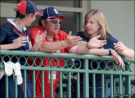 Clare Connor (right) chats to Charlotte Edwards and England coach Mark Lane