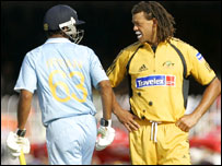 साइमंड्स 