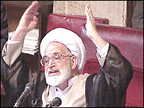 کروبی می گويد به اصرار ديگران وارد انتخابات شده است