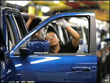 Ba hãng xe nói họ có thể bị phá sản nếu không được trợ giúp tài chính