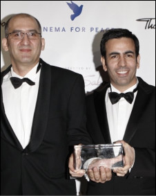 محمد رضا کاظمی و فرید حایری نژاد کارگردانان فیلم زنان بی کفن