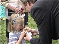 John Gummer and Cordelia with burger