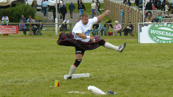 Former Commonwealth Games shot putter Scott Rider makes some dramatic moves at the Royal Highland Show on Sunday afternoon.