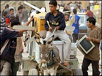 Irak'ta yağmalanmış mallar