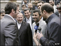 احمدی نژاد و بازداشت شدگان