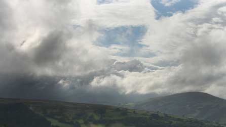 welsh_clouds_446.jpg