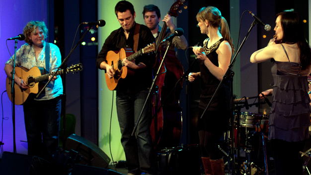 Emily Smith and band live at Pacific Quay. Photo by Sean Purser.