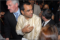 Paresh Rawal talks to fans