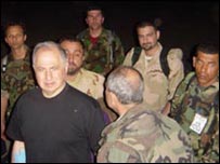 Ahmed Çelebi silahlı adamları ile birlikte 