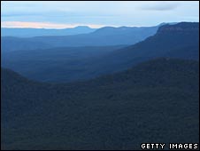 bluebluemountains226getty.jpg