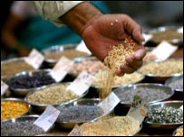 ہندوستان میں مہنگائی (فائل فوٹو)