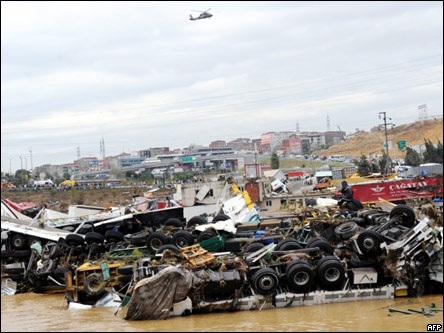 Последствия наводнений в Турции