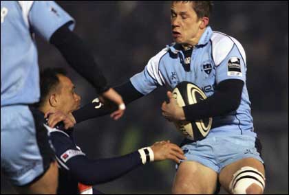 Brian Lima collides with Nicolas Le Roux