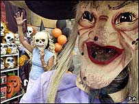 Kostümlü çocuklar